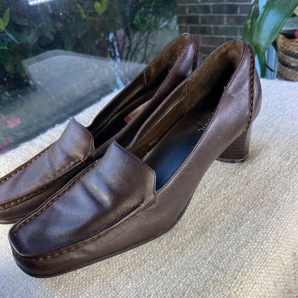 Easyspirit brown leather square toe round heel slip-on loafers, size 9 - Picture 5 of 7